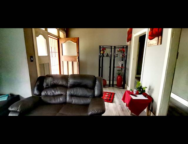 3 BEDROOM HOUSE FOR SALE IN NOYCEDALE